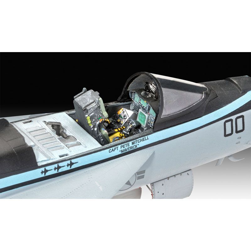 REVELL F/A-18E SUPER HORNET "TOP GUN" 1:48 Scale MODEL KIT