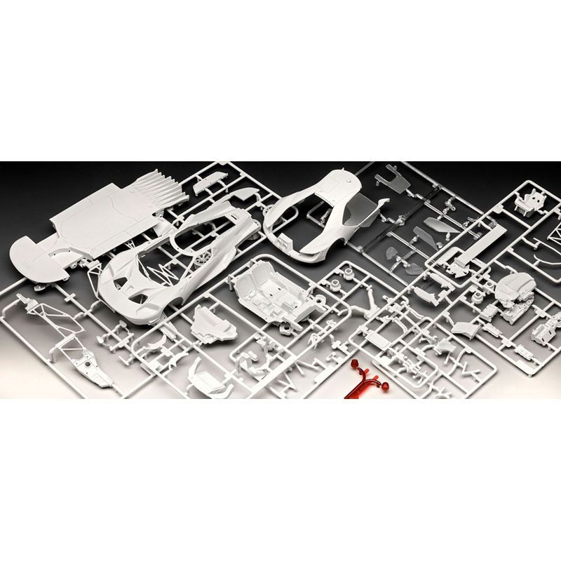 REVELL FORD GT - LE MANS 1:24 Scale Model Kit