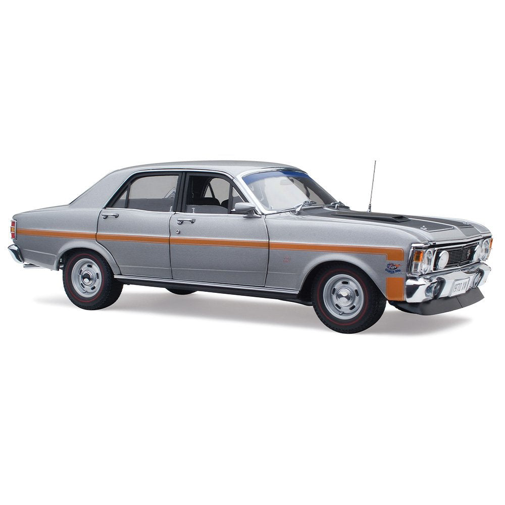 Classic Carlectables Ford XW Falcon GT-HO Phase II Silver Fox, 1:18 Scale Diecast Model Car