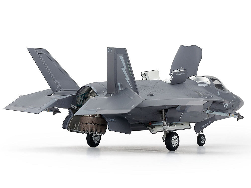 TAMIYA Lockheed Martin F-35 B Lightning 1:72 Scale Model Kit
