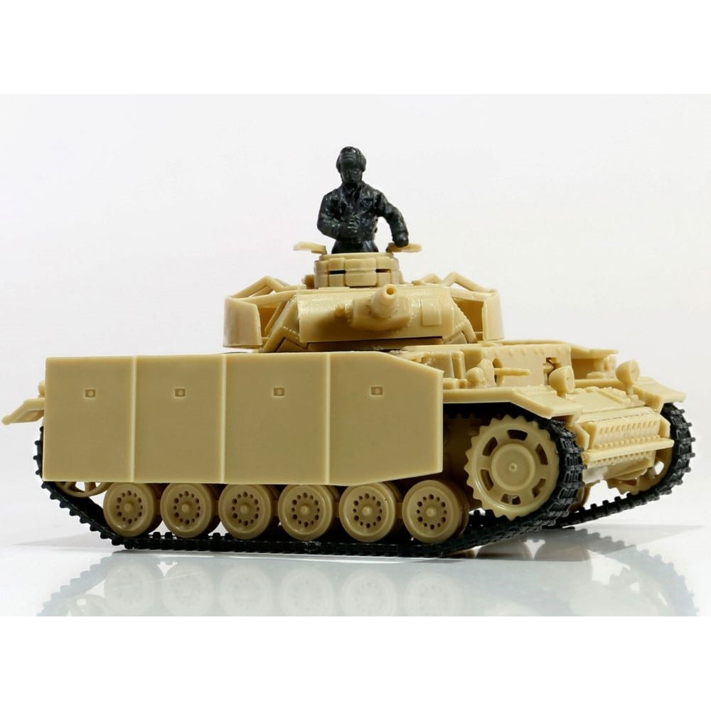 Waltersons, Forces of Valor, German Panzer III AUSF.N Tank, 1:72 Scale Model Kit