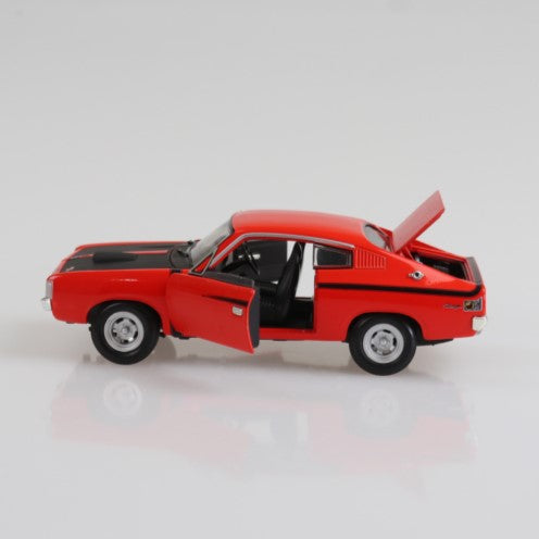 Hot Red E38 Valiant Charger, 1:32 Scale Diecast