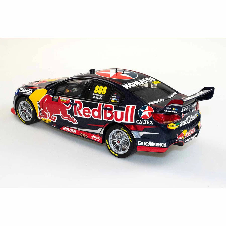 Biante HOLDEN VF COMMODORE V8 - RED BULL RACING AUSTRALIA - LOWNDES/RICHARDS #888 - 2016 BATHURST 1000 WINNER - 1:43 Scale Diecast Model Car