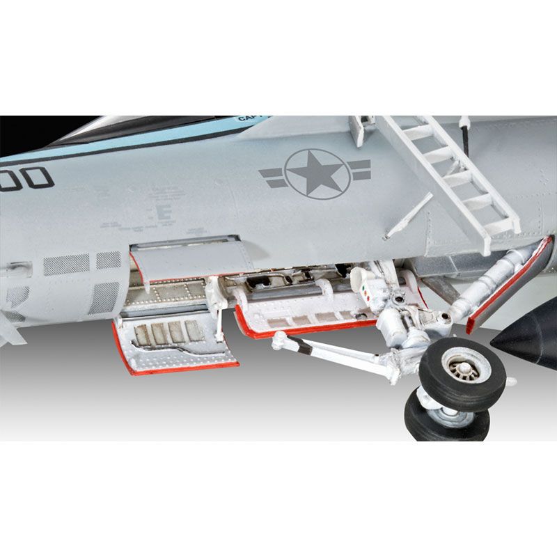 REVELL F/A-18E SUPER HORNET "TOP GUN" 1:48 Scale MODEL KIT