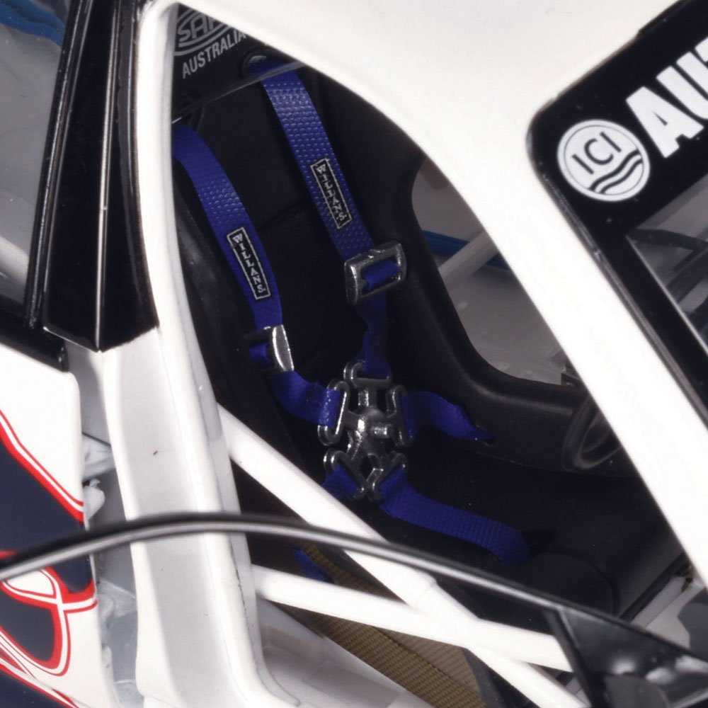 Classic Carlectables Holden VP Commodore 1992 Bathurst, 1:18 Scale Diecast Model Car