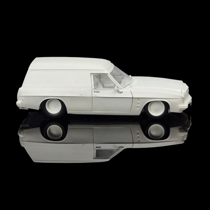 Slammed Holden HJ Panelvan, 1:24 Scale Plastic Model Kit